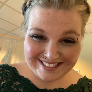 Meet your Posher, Karissa